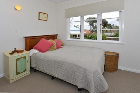 Photo of property in 57 Old Lake Road, Narrow Neck, Auckland, 0624