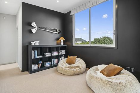 Photo of property in 14 Dornoch Place, Papakowhai, Porirua, 5024