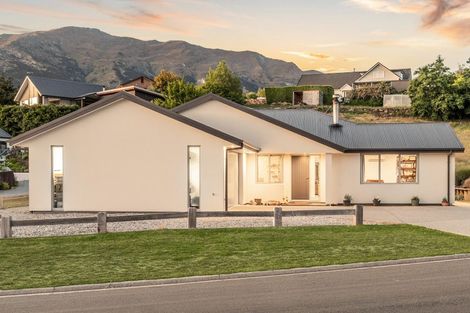 Photo of property in 39 Nichol Street, Lake Hawea, Wanaka, 9382