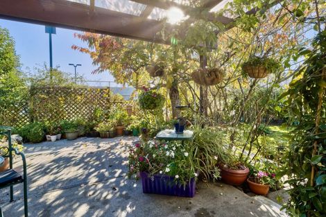 Photo of property in 3/20 Mangarau Crescent, Havelock North, 4130