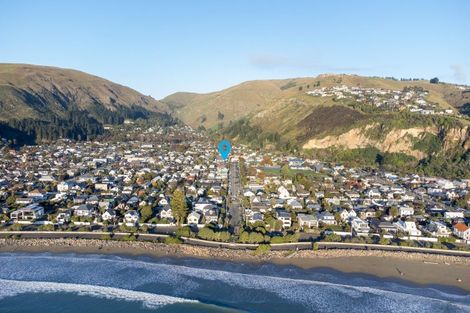 Photo of property in 31 Hardwicke Street, Sumner, Christchurch, 8081