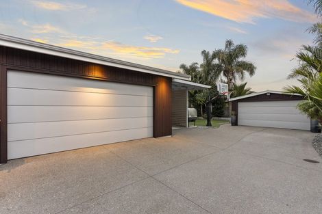Photo of property in 39 Doment Crescent, Orewa, 0931