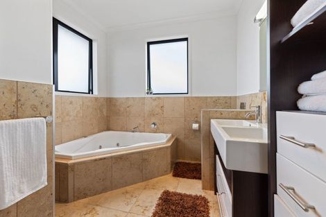 Photo of property in 642 Gloucester Road, Papamoa Beach, Papamoa, 3118