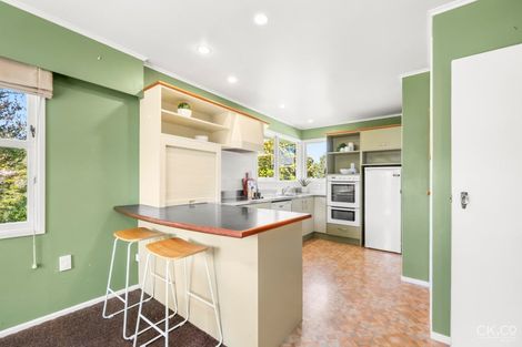 Photo of property in 10 Cedar Street, Maungaraki, Lower Hutt, 5010