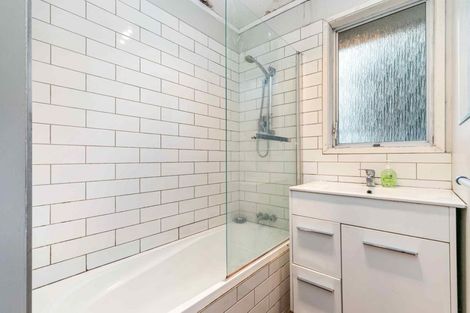 Photo of property in 15 Astor Place, Manurewa, Auckland, 2102