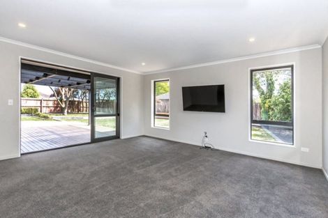 Photo of property in 94 Palmers Road, New Brighton, Christchurch, 8083
