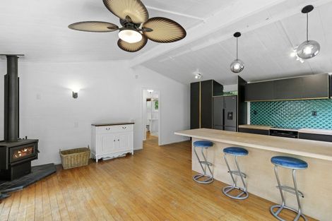 Photo of property in 145a Pinehaven Road, Pinehaven, Upper Hutt, 5019