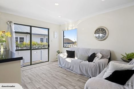 Photo of property in 3/89 Litten Road, Cockle Bay, Auckland, 2014