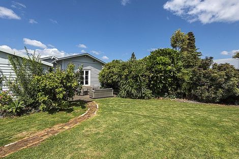 Photo of property in 15 Wallace Street, Regent, Whangarei, 0112