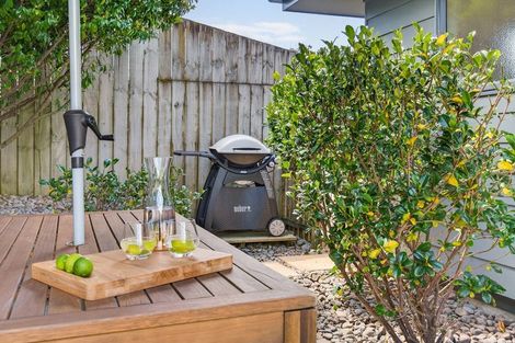 Photo of property in 6a Ranginui Road, Welcome Bay, Tauranga, 3112