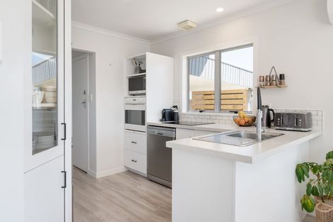 Photo of property in 33 Heath Street, St Andrews, Hamilton, 3200