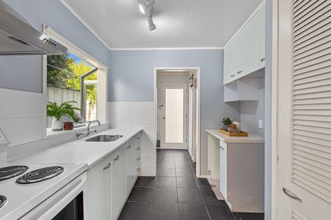 Photo of property in 1/116 Prince Regent Drive, Half Moon Bay, Auckland, 2012