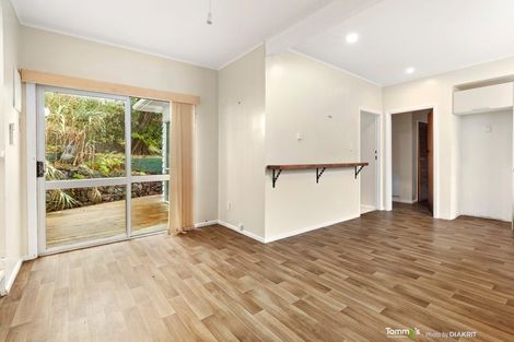 Photo of property in 2/127 Campbell Street, Karori, Wellington, 6012