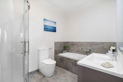 Photo of property in 3 Melgran Avenue, Papakura, 2110