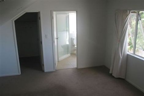 Photo of property in 2/6 Nile Road, Milford, Auckland, 0620