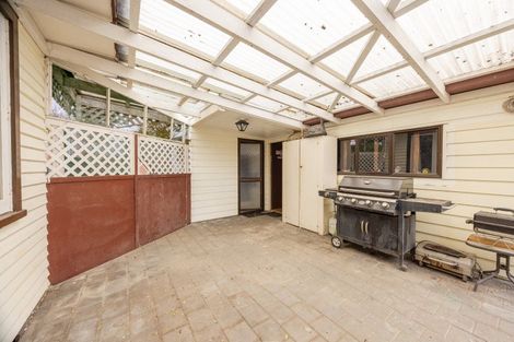Photo of property in 11 Holden Avenue, Haumoana, 4102