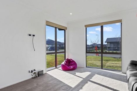 Photo of property in 2 Endurance Lane, Wigram, Christchurch, 8025