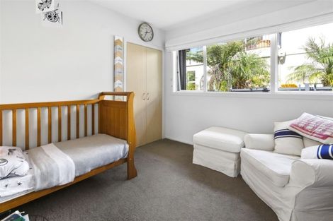 Photo of property in 2 Ponui Place, Mairangi Bay, Auckland, 0630