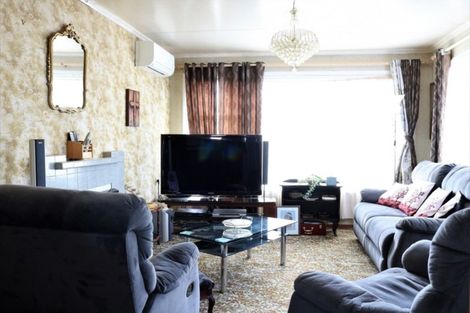 Photo of property in 9 Collingwood Street, Levin, 5510