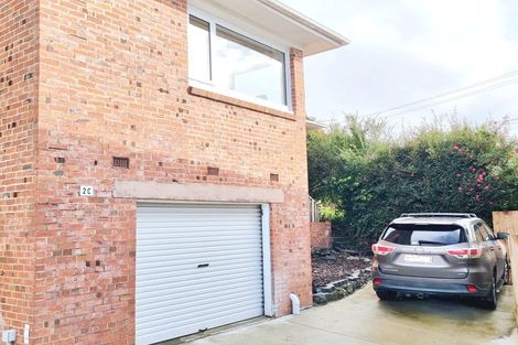 Photo of property in 2c Wendell Place, Greenlane, Auckland, 1061