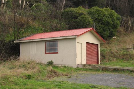 Photo of property in 145 Ravensbourne Road, Ravensbourne, Dunedin, 9022