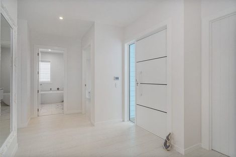 Photo of property in 17 Waitotara Way, Whitianga, 3510