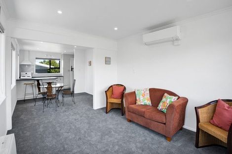 Photo of property in 80 Gisborne Terrace, Opunake, 4616