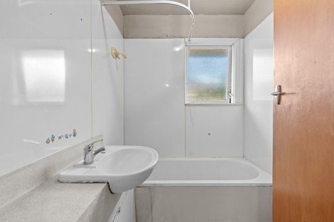 Photo of property in 10 Bendale Place, Avonhead, Christchurch, 8042