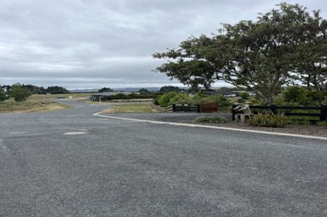 Photo of property in 10 Karaka School Lane, Karaka, Papakura, 2580