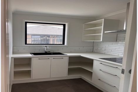 Photo of property in 11 Te Paea Avenue, Karaka, 2124