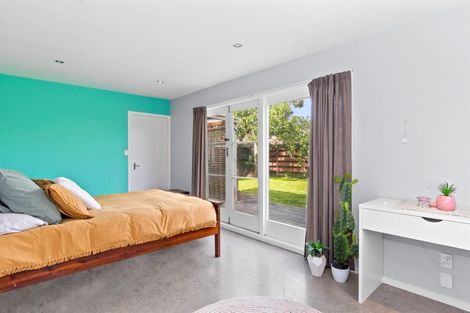 Photo of property in 2/230 Valley Road, Mount Maunganui, 3116