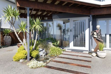 Photo of property in 7 Ocean Parade, Pukerua Bay, 5026