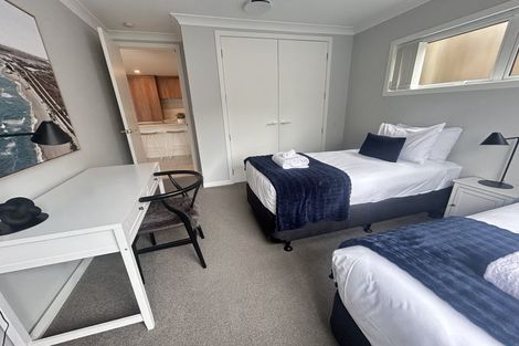 Photo of property in 34 Richards Avenue, Forrest Hill, Auckland, 0620