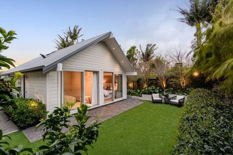 Photo of property in 27 Clifton Road, Herne Bay, Auckland, 1011