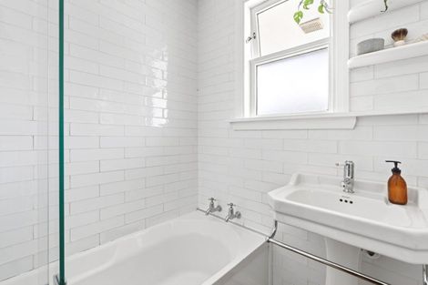 Photo of property in 105 Hunter Crescent, Wanaka, 9305