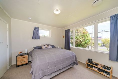 Photo of property in 27 Duff Crescent, Highbury, Palmerston North, 4412