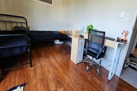 Photo of property in Krisley Court, 25/6 Ambrico Place, New Lynn, Auckland, 0600