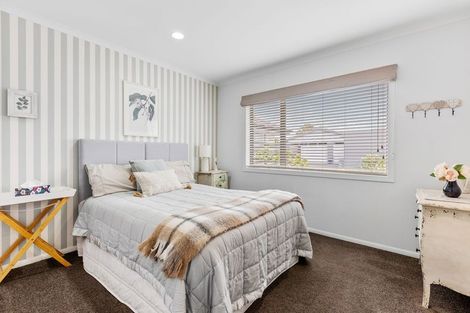 Photo of property in 10g Tupare Place, Highlands Park, New Plymouth, 4312