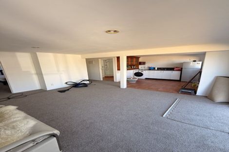 Photo of property in 158 Aviemore Drive, Highland Park, Auckland, 2010