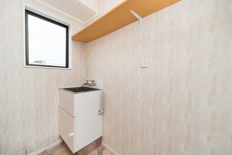 Photo of property in 14 Gladys Place, Kelvin Grove, Palmerston North, 4414