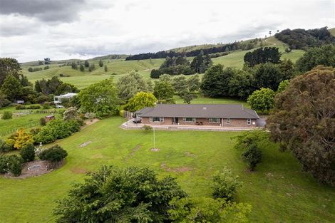 Photo of property in 281h Lees Pakaraka Road, Te Ore Ore, Masterton, 5886