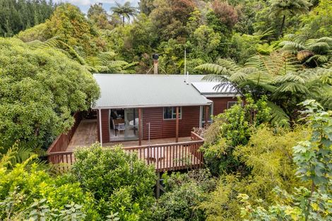 Photo of property in 39 Avro Road, Blue Mountains, Upper Hutt, 5371