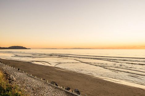 Photo of property in 60 The Parade, Paekakariki, 5034