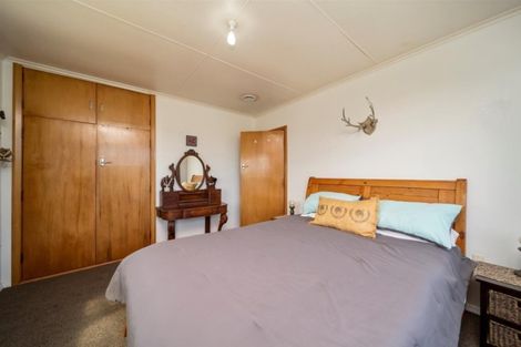 Photo of property in 323 Hunter Road, Eltham, Hawera, 4673