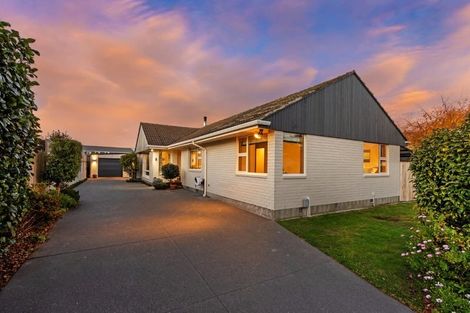 Photo of property in 36 Remuera Avenue, Cashmere, Christchurch, 8022