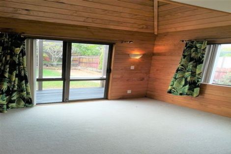 Photo of property in 7 Venus Place, Half Moon Bay, Auckland, 2012