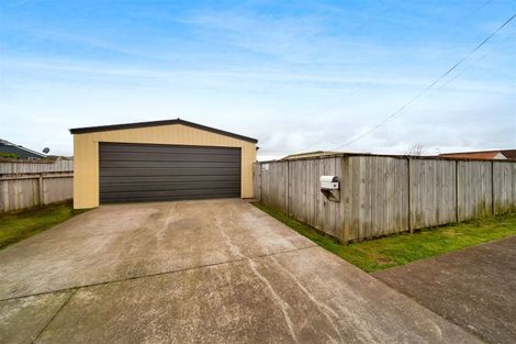 Photo of property in 10 Campbell Street, Hawera, 4610