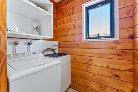 Photo of property in 124 Brightside Road, Stanmore Bay, Whangaparaoa, 0932