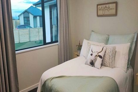 Photo of property in 8 Oakleigh Street, Woodend, 7610