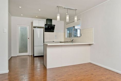 Photo of property in 20 Kapiti Place, Sunnynook, Auckland, 0620
